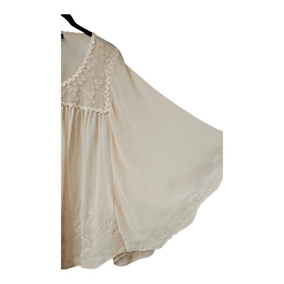 Relativity Womens Blouse LG Tan Embroidered Scallop Cape Sleeves BOHO Peasant - Picture 3 of 9